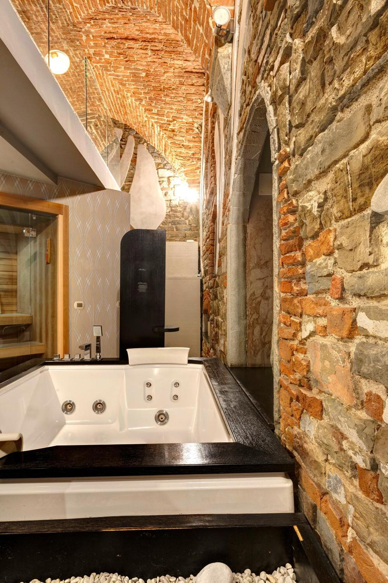 Terme 17 Florence